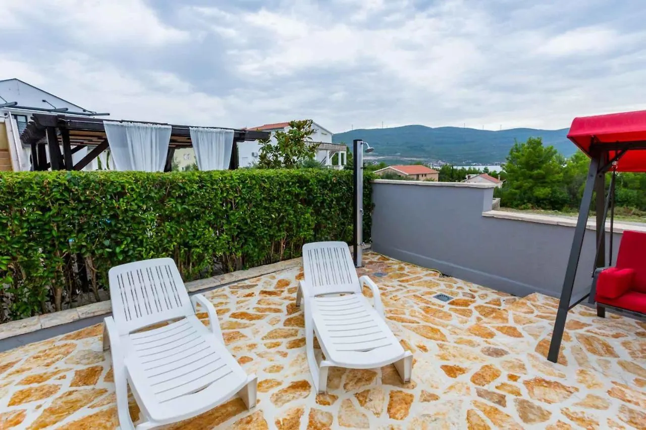 House Neda Villa Pridraga Holiday home